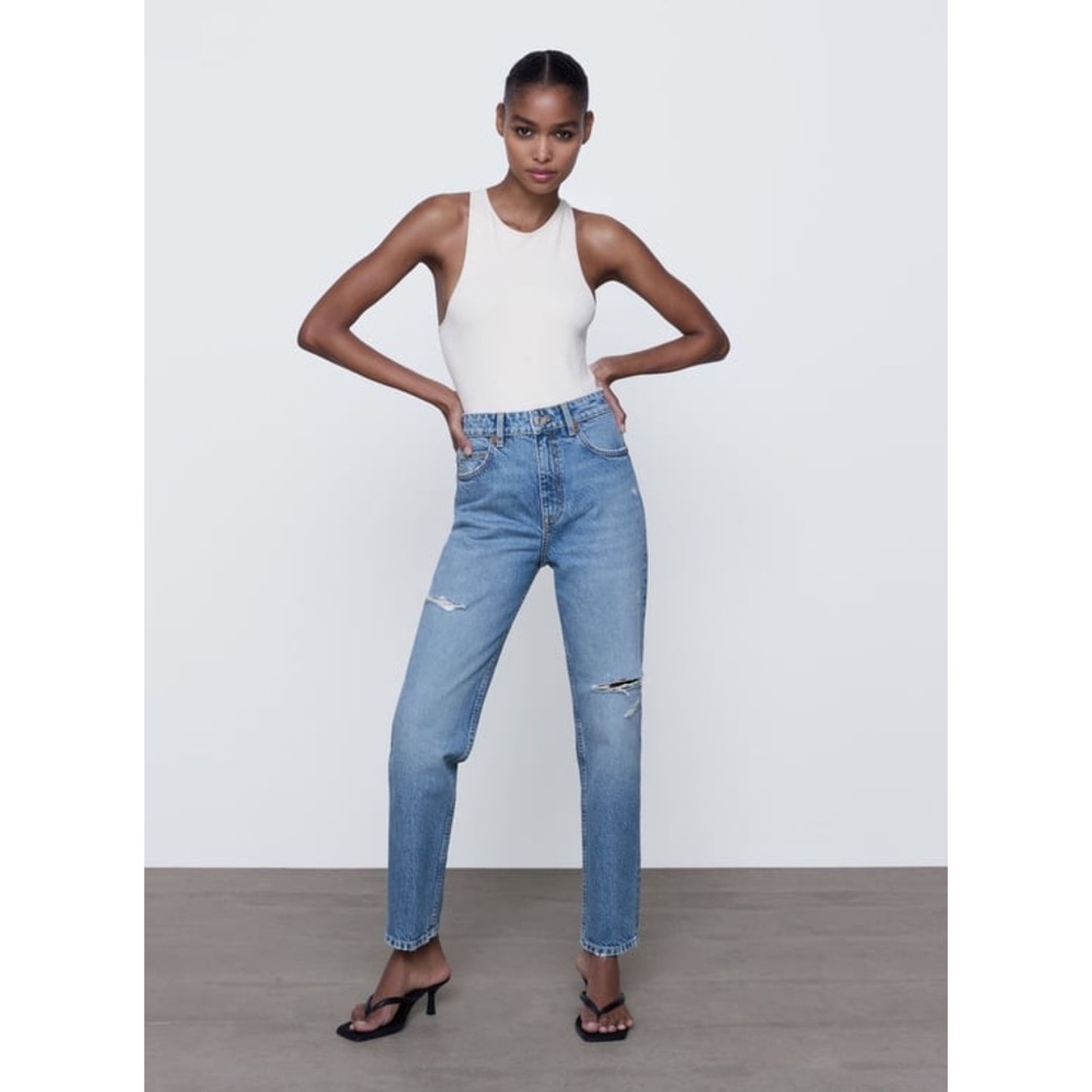 Zara Ripped Mom Fit Jeans
